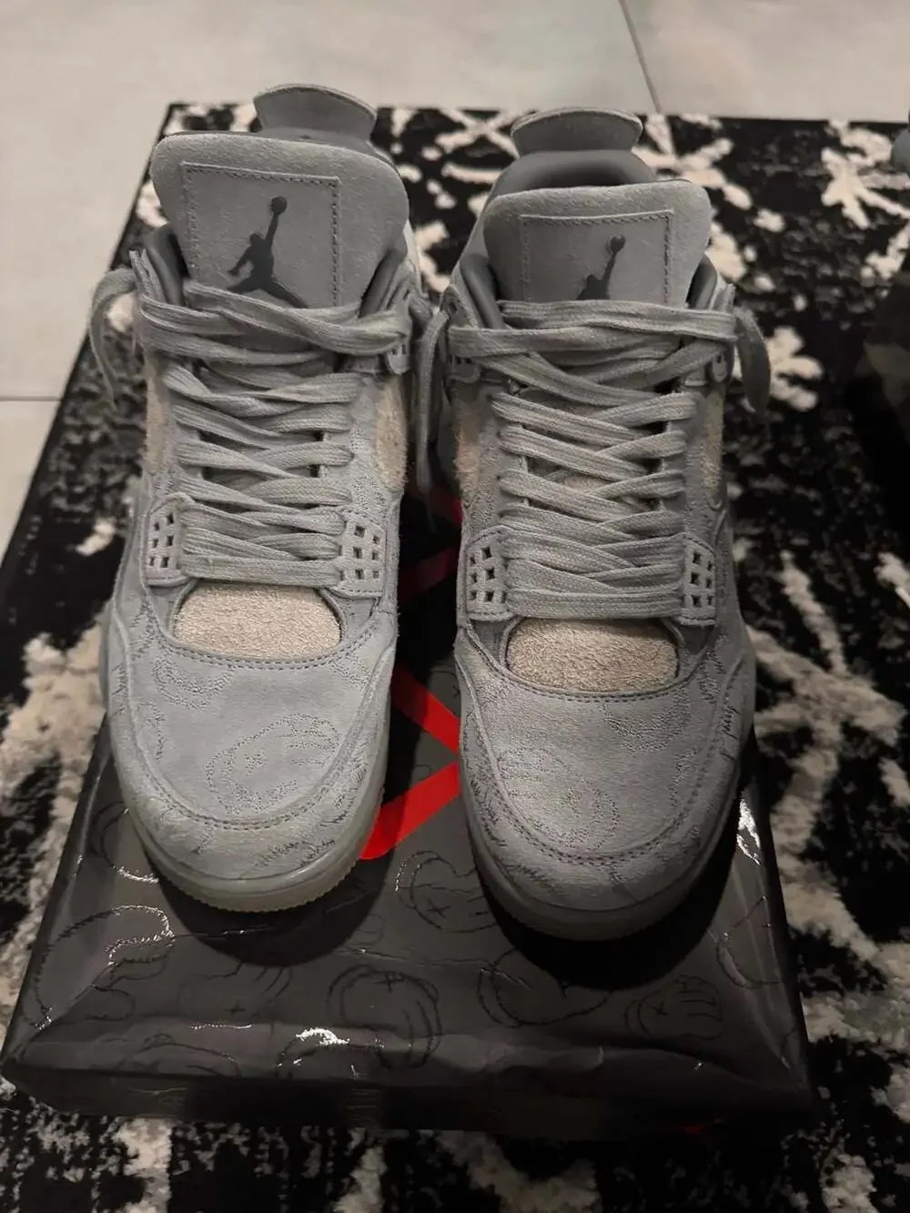 Jordan x KAWS Air Jordan 4 Retro Cool Grey (930155-003) size 10
